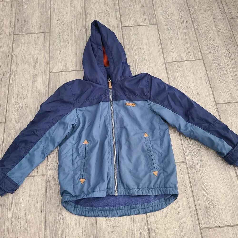 Carter’s Boys Blue Hooded Jacket Size M (5–6)